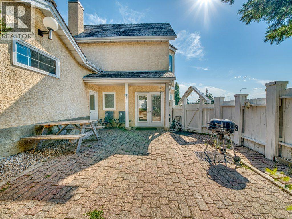 Single Family House for Sale in  Woodbrook Road SW Woodbine Calgary 