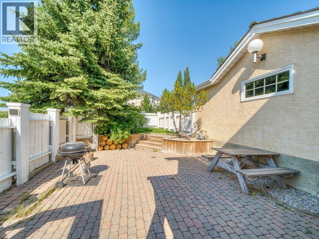 Single Family House for Sale in  Woodbrook Road SW Woodbine Calgary 