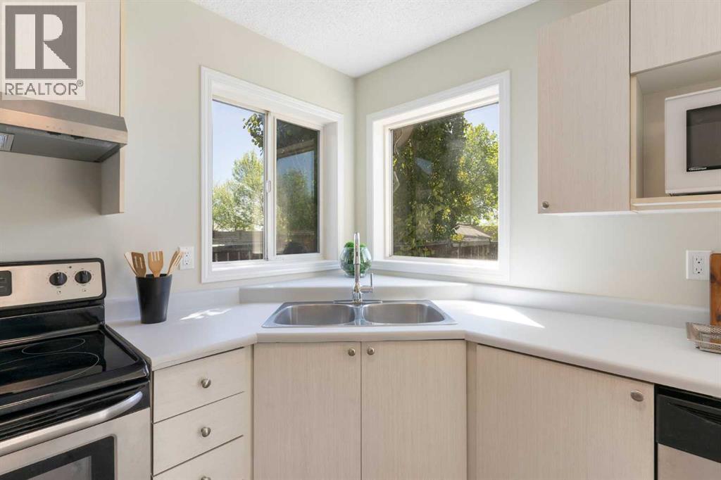 Single Family House for Sale in  Harvest Rose Circle NE Harvest Hills Calgary 