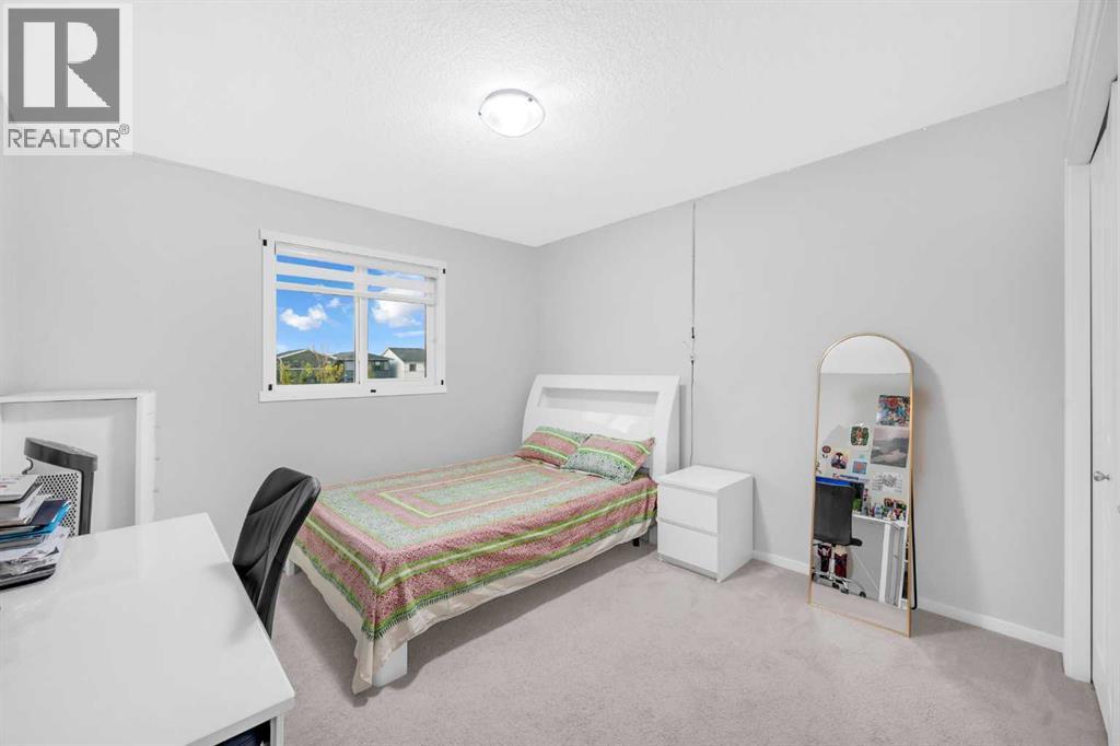 Single Family House for Sale in  Nolanhurst Heights NW Nolan Hill Calgary 