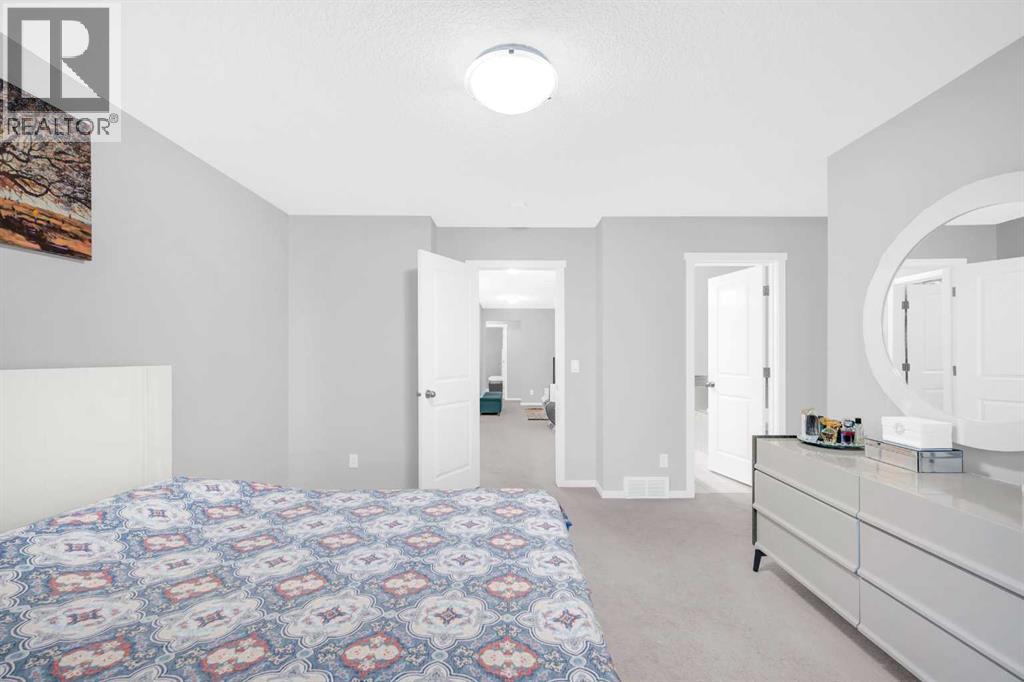 Single Family House for Sale in  Nolanhurst Heights NW Nolan Hill Calgary 