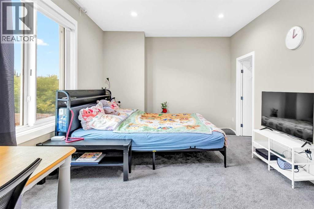 Single Family House for Sale in #  bowness Road NW Montgomery Calgary 