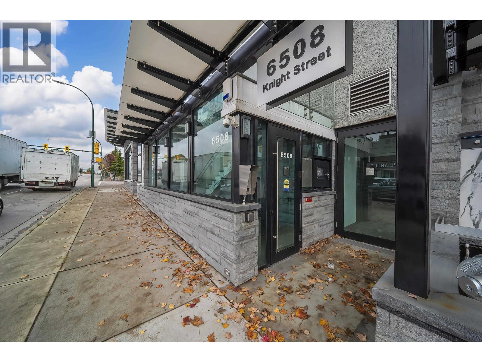 6508 KNIGHT STREET - Photo 2 of 34, Vancouver, British Columbia