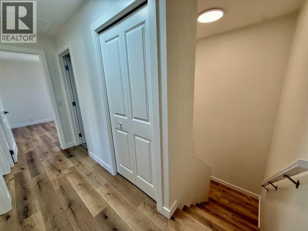 Single Family House for Sale in   Bergen Road NW Beddington Heights Calgary 