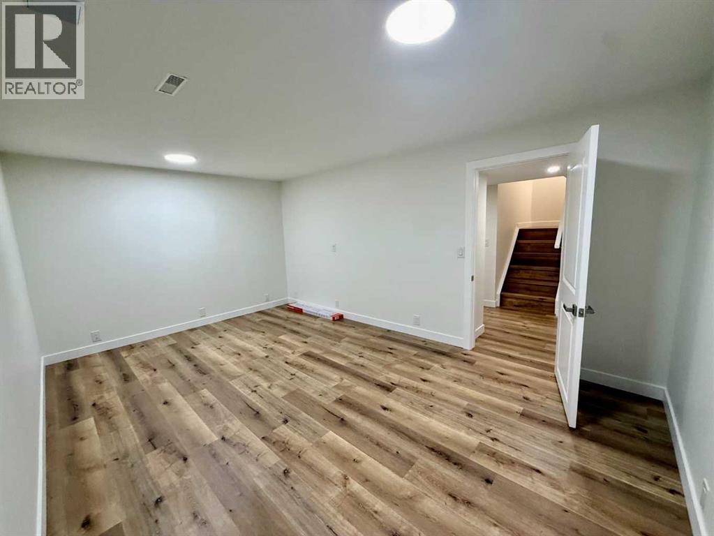 Single Family House for Sale in   Bergen Road NW Beddington Heights Calgary 