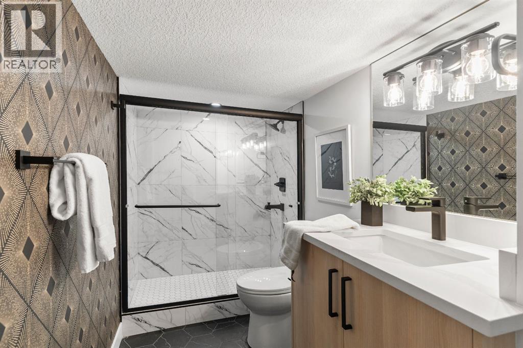 Single Family House Bungalow for Sale in   Street SW Glamorgan Calgary 