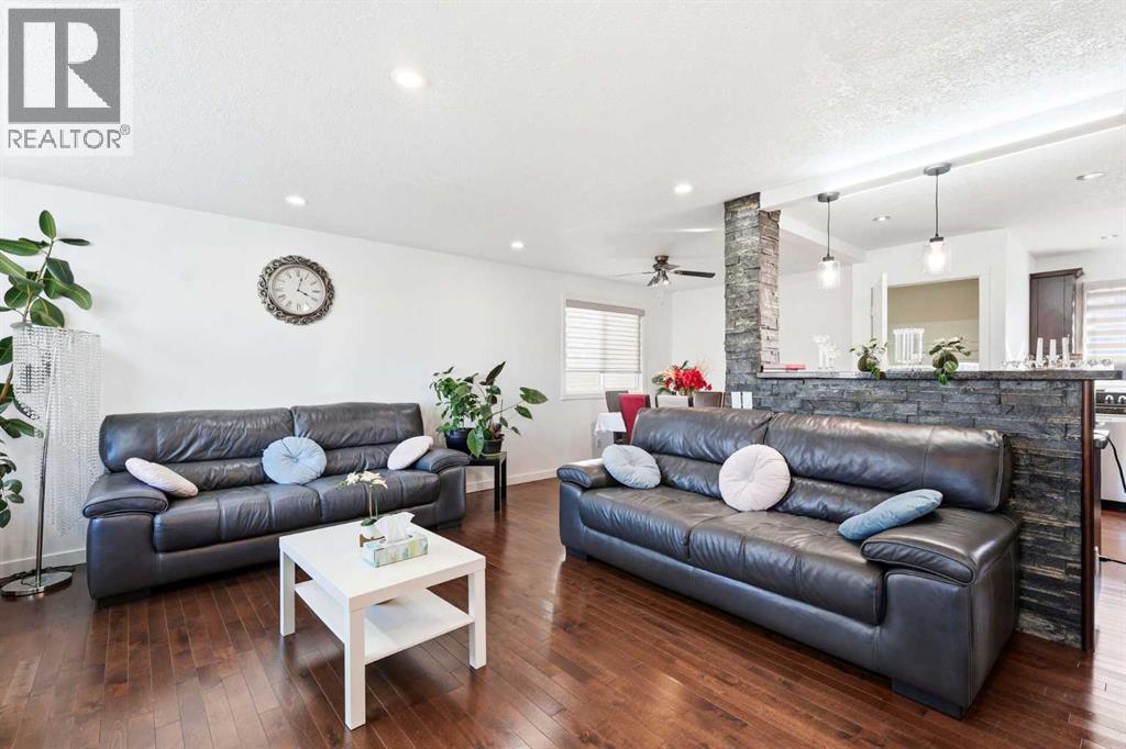 Single Family House Bungalow for Sale in  Whiteview Close NE Whitehorn Calgary 