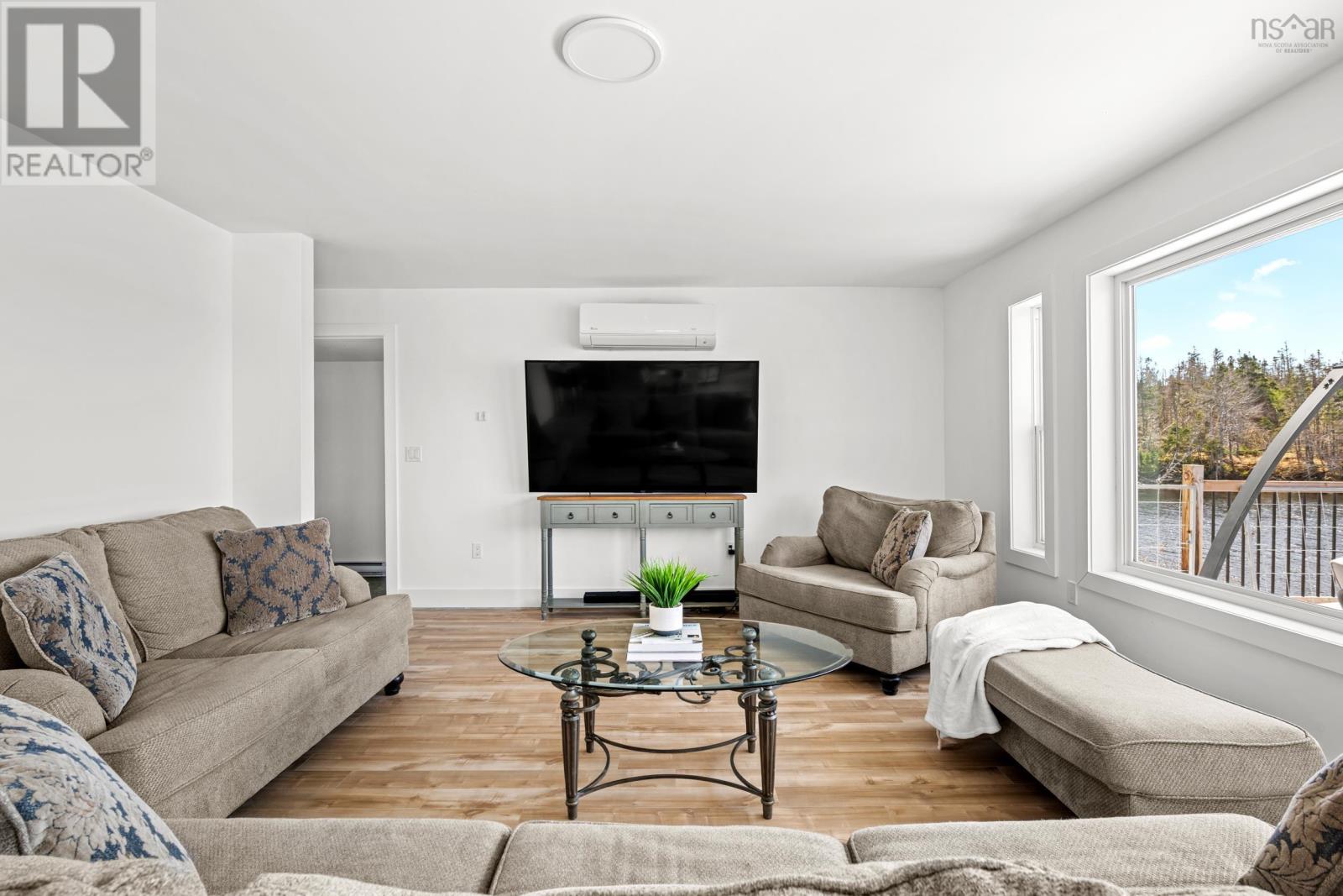 Property 16 of 49 of 24986 Highway 7