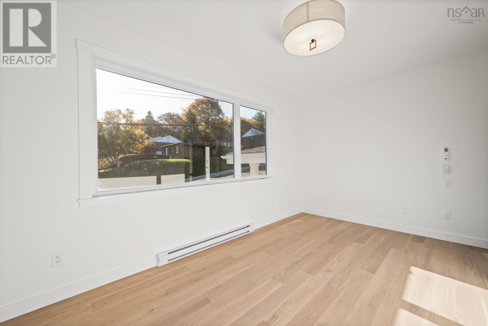 Property 17 of 44 of 71 Sinclair Street