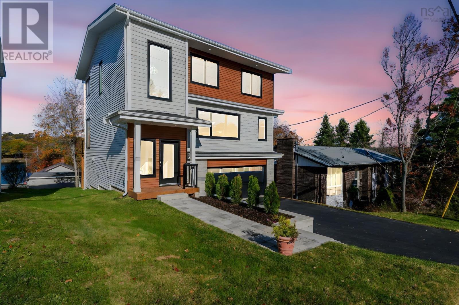 Property 2 of 44 of 71 Sinclair Street