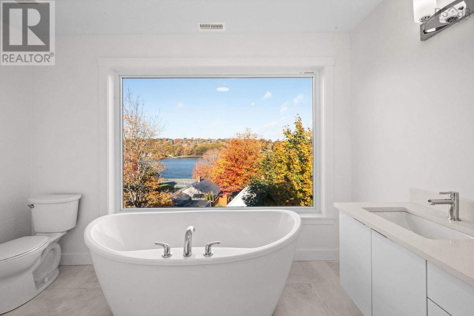 Property 24 of 44 of 71 Sinclair Street