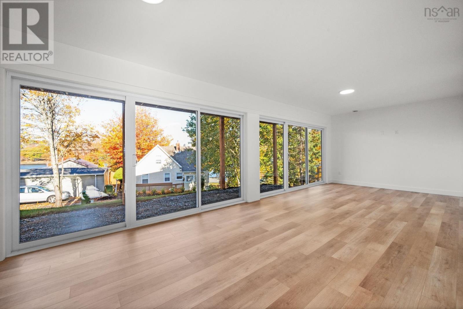 Property 31 of 44 of 71 Sinclair Street