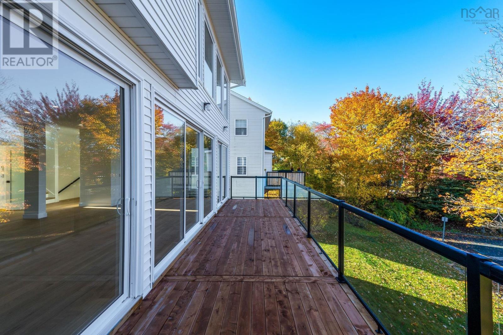 Property 36 of 44 of 71 Sinclair Street