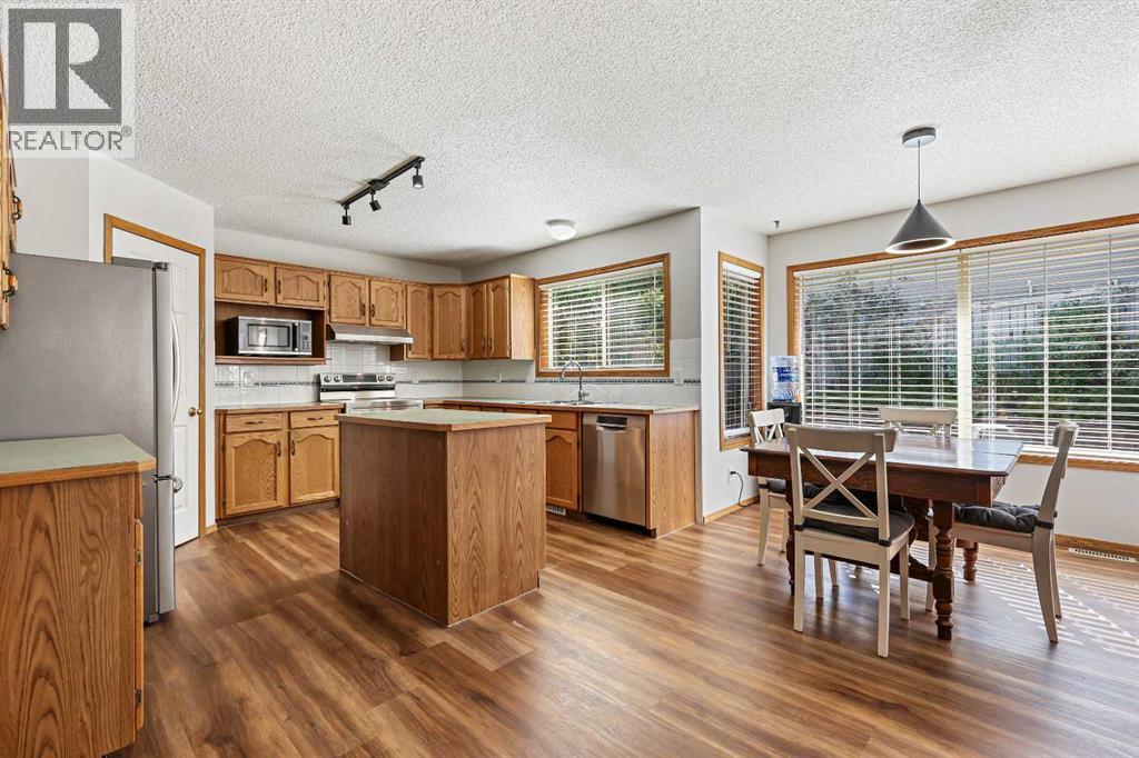 Single Family House for Sale in  Macewan Park View NW MacEwan Glen Calgary 