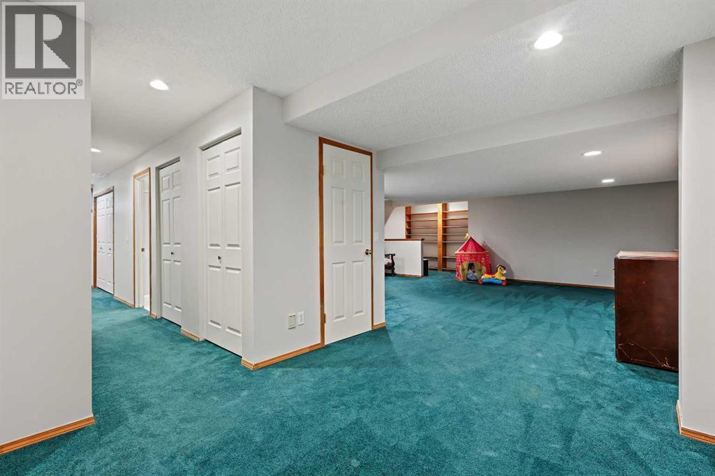 Single Family House for Sale in  Macewan Park View NW MacEwan Glen Calgary 