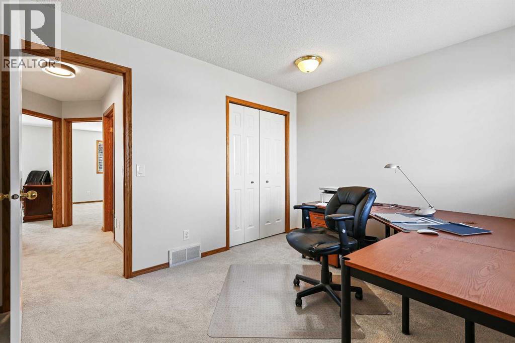 Single Family House for Sale in  Macewan Park View NW MacEwan Glen Calgary 