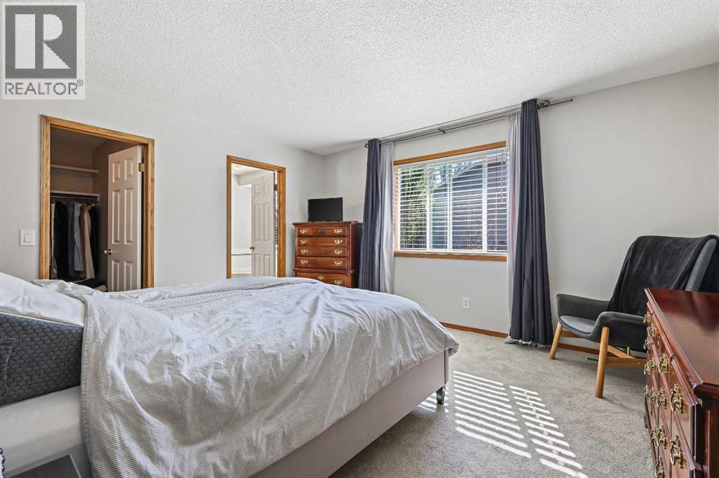 Single Family House for Sale in  Macewan Park View NW MacEwan Glen Calgary 