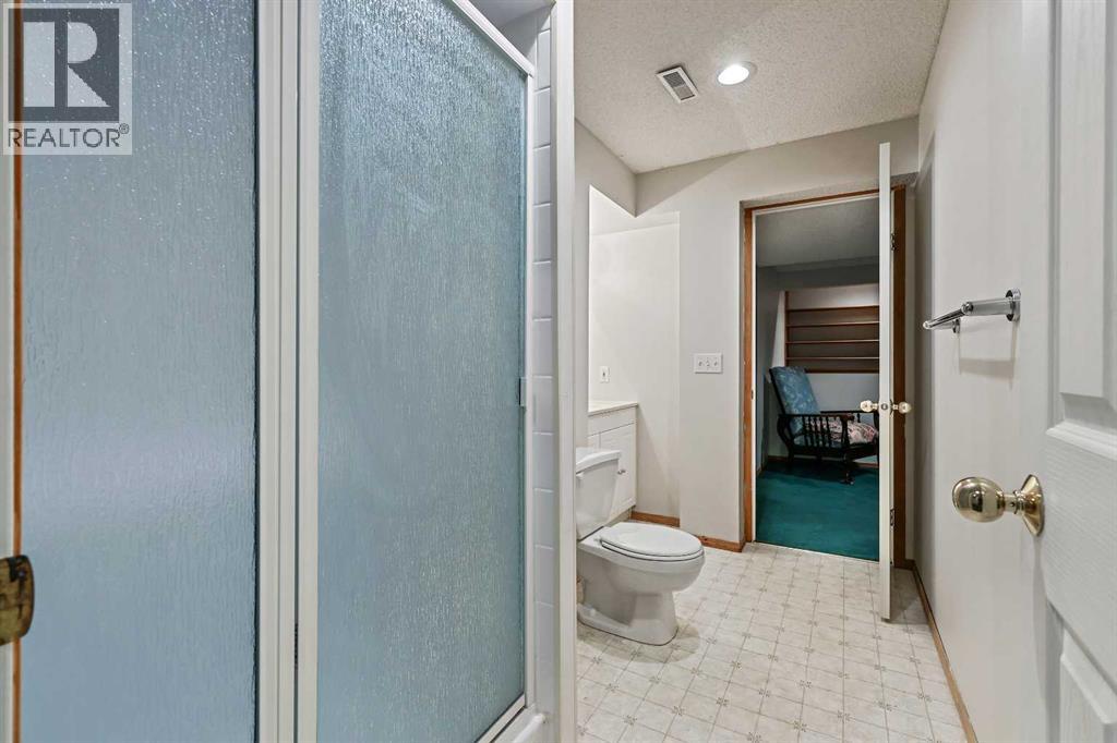 Single Family House for Sale in  Macewan Park View NW MacEwan Glen Calgary 