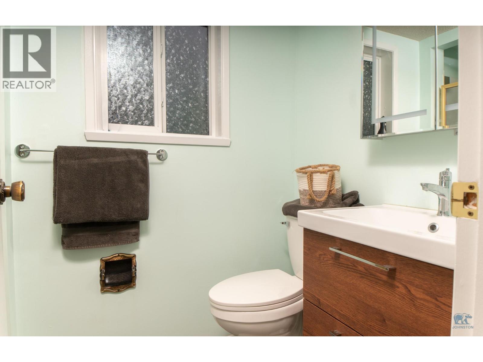 1124 ERICKSON Street, Creston