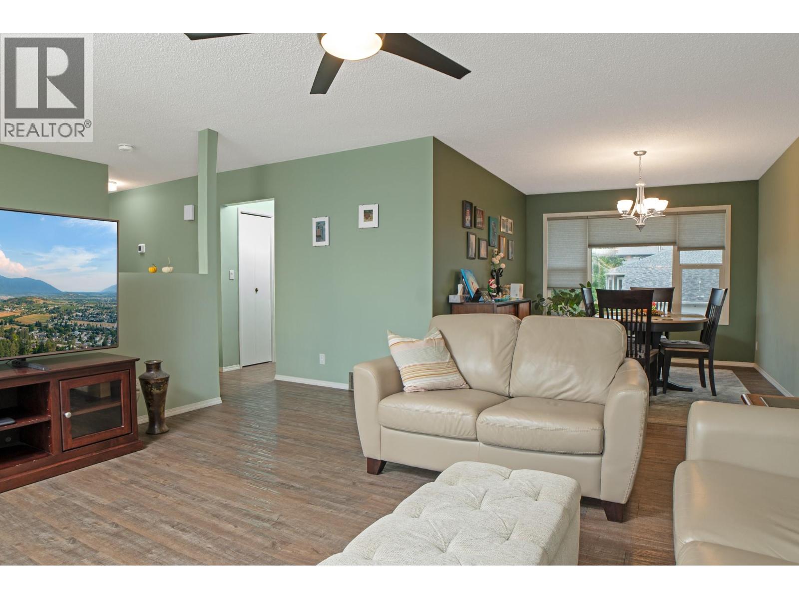 1124 ERICKSON Street, Creston