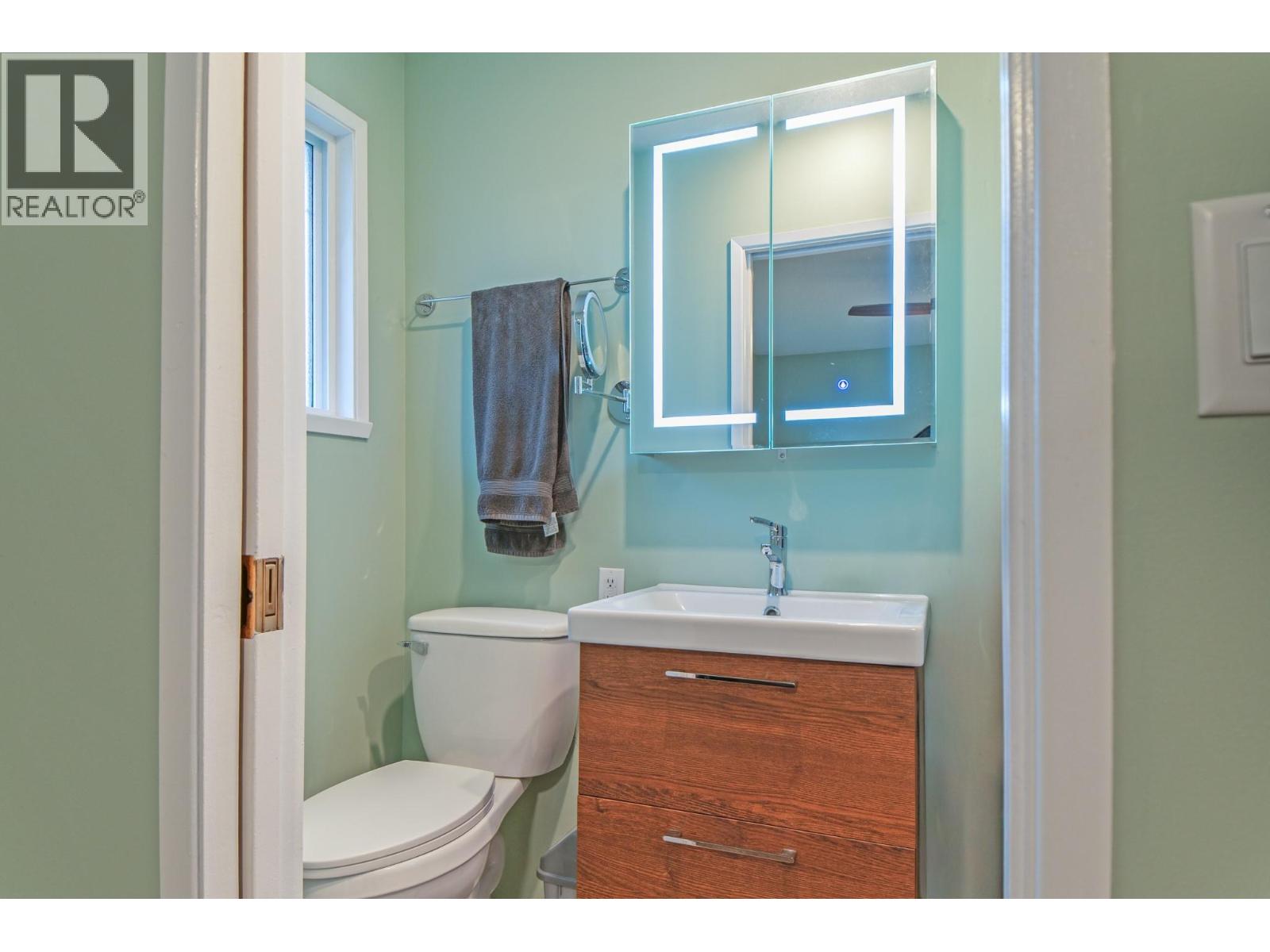 1124 ERICKSON Street, Creston