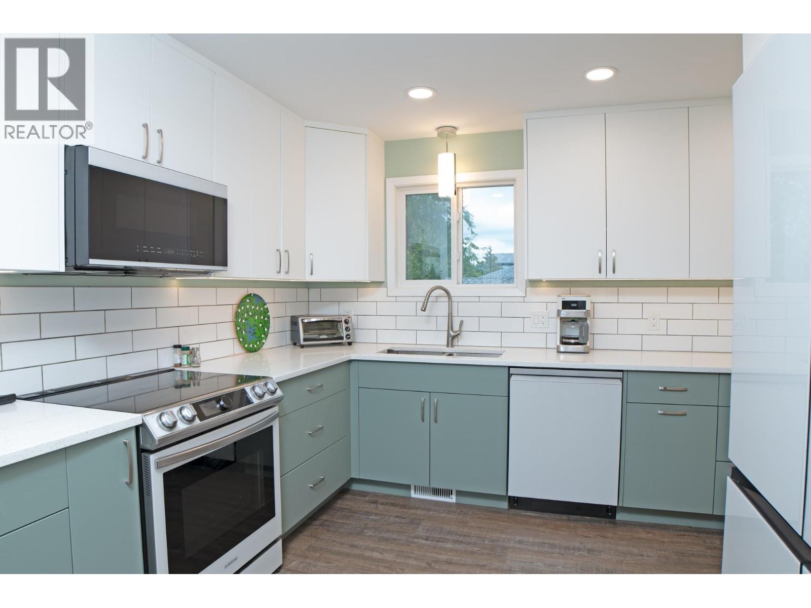 1124 ERICKSON Street, Creston