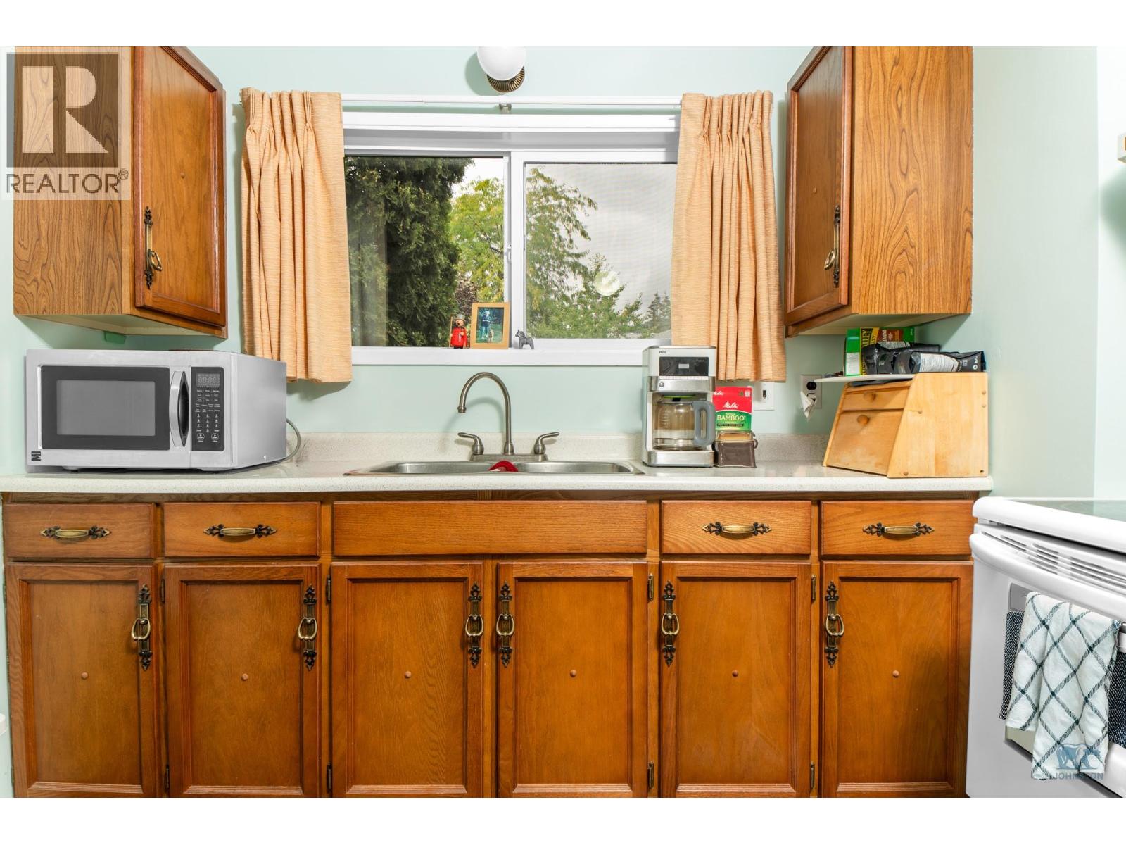 1124 ERICKSON Street, Creston