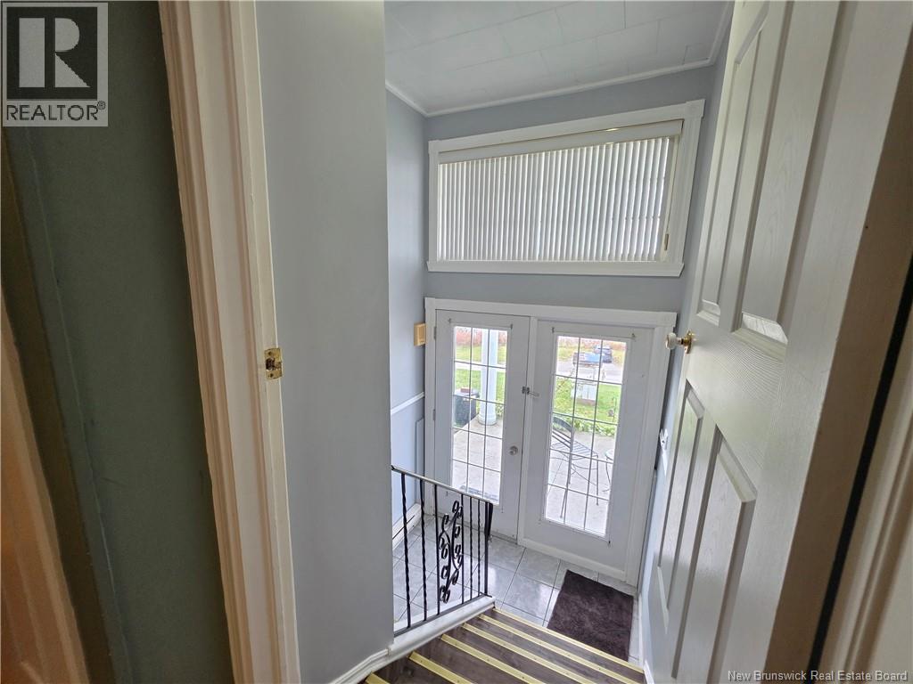 219 VICTORIA STREET - 33