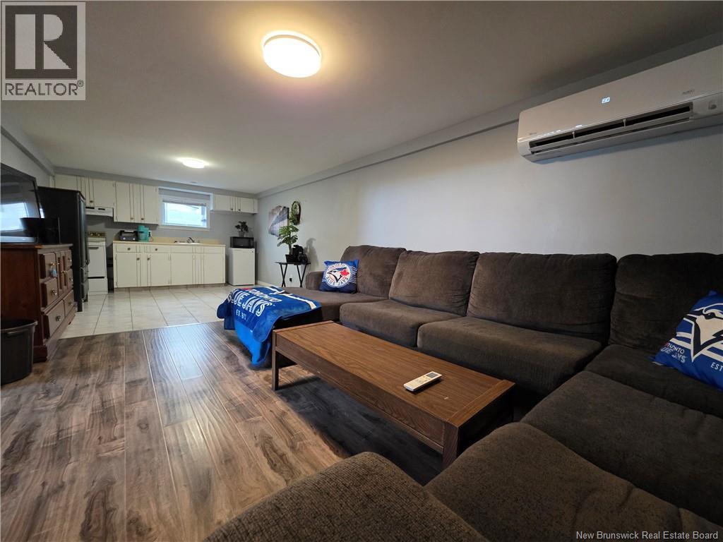 219 VICTORIA STREET - 36