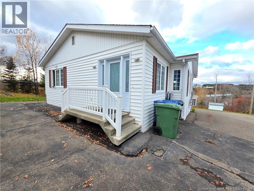 219 VICTORIA STREET - 7
