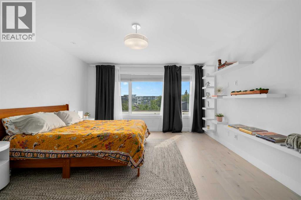 Single Family House for Sale in   Avenue SW Richmond Calgary 