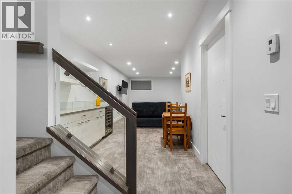 Single Family House for Sale in   Avenue SW Richmond Calgary 