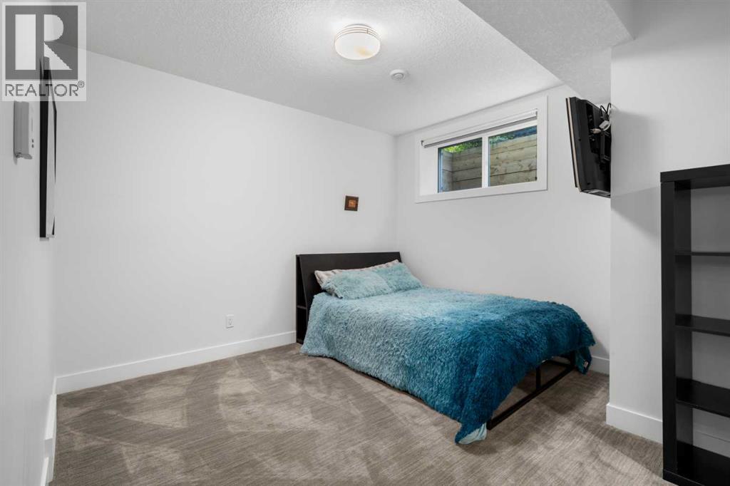 Single Family House for Sale in   Avenue SW Richmond Calgary 