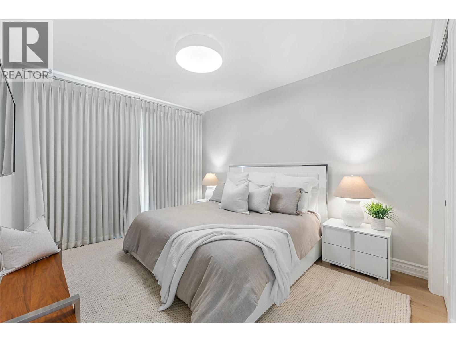 9 2368 Abbott Street, Kelowna