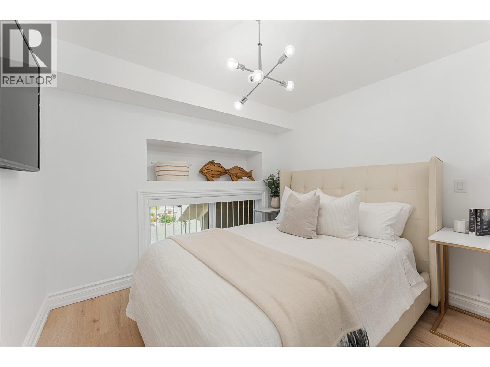 9 2368 Abbott Street, Kelowna