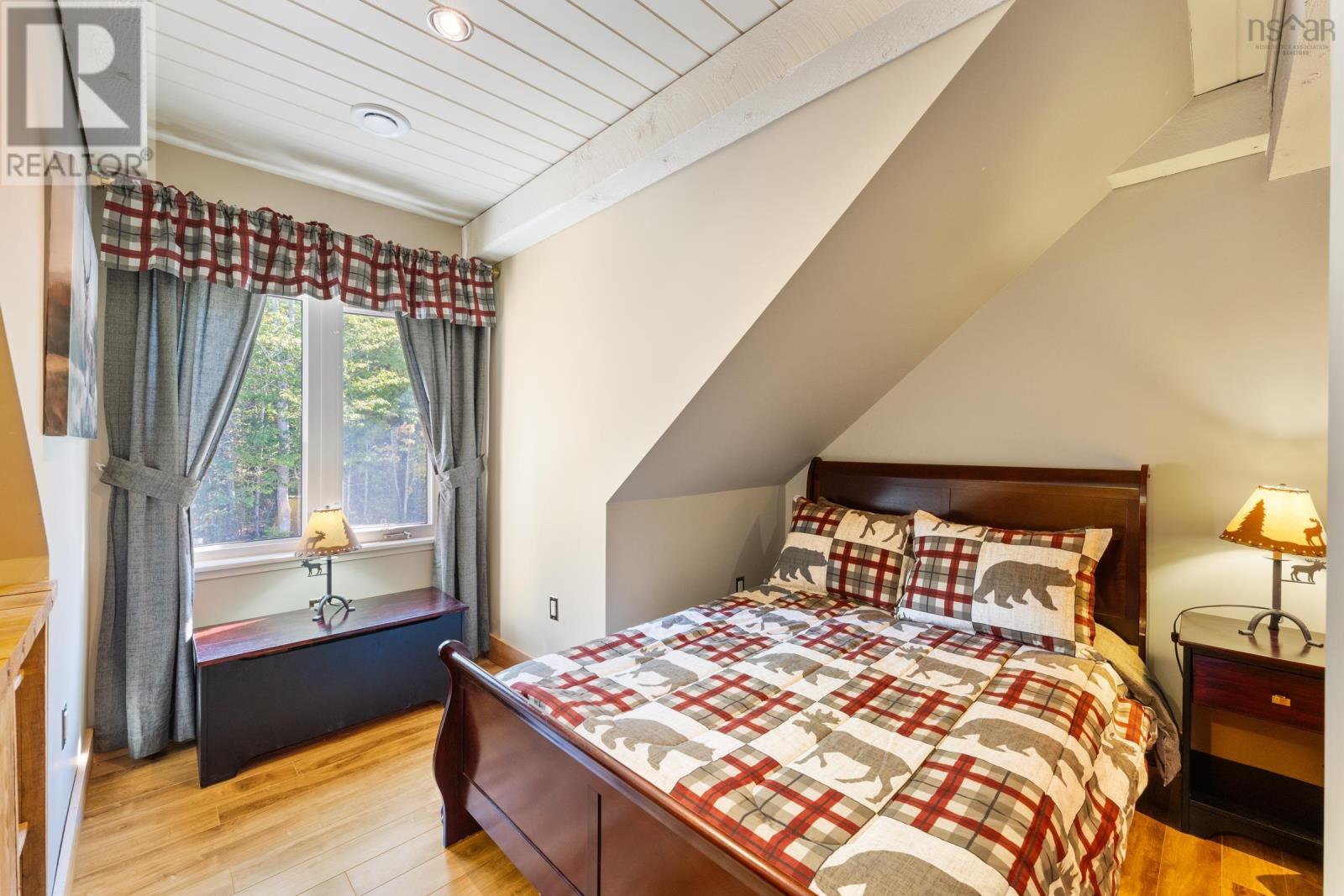 Property 32 of 44 of 141/143 Timberland Road