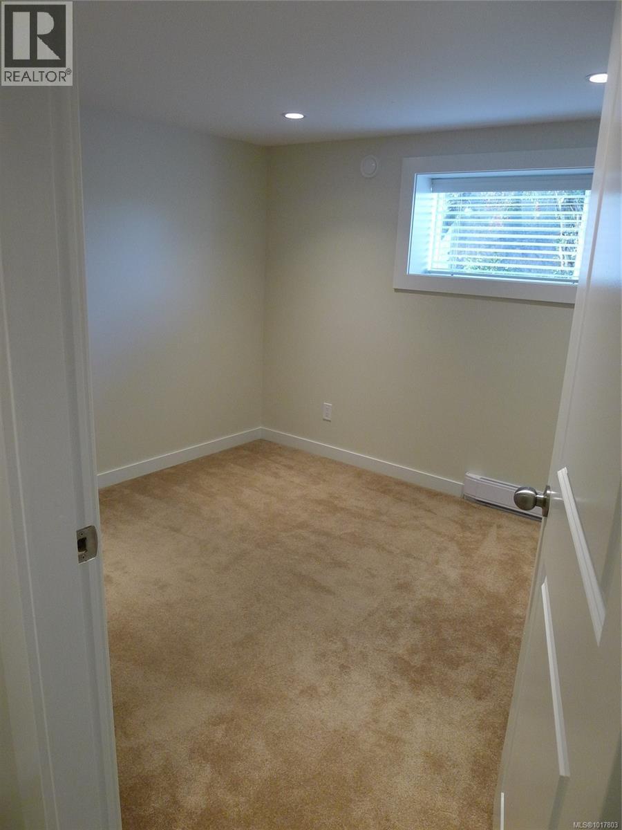  2783 Murray Drive, Saanich