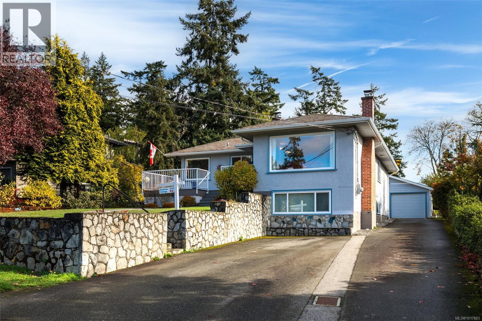  2783 Murray Drive, Saanich