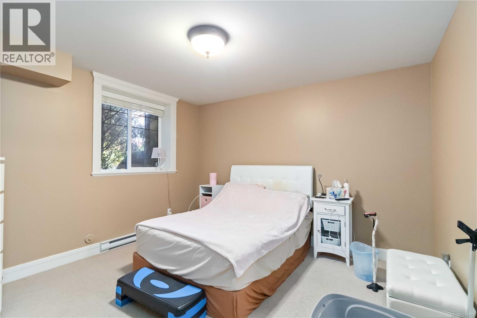  1287 Eston Place, Langford