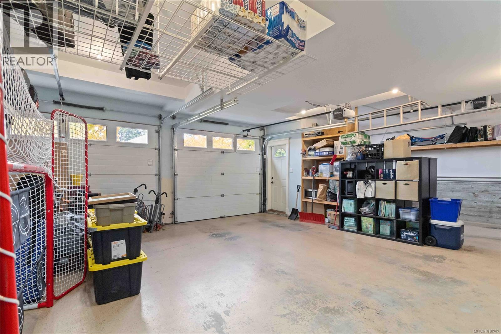  1287 Eston Place, Langford