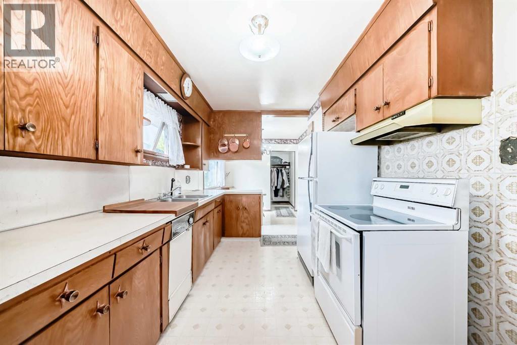 Single Family House Bungalow for Sale in   Street SE Forest Lawn Calgary 