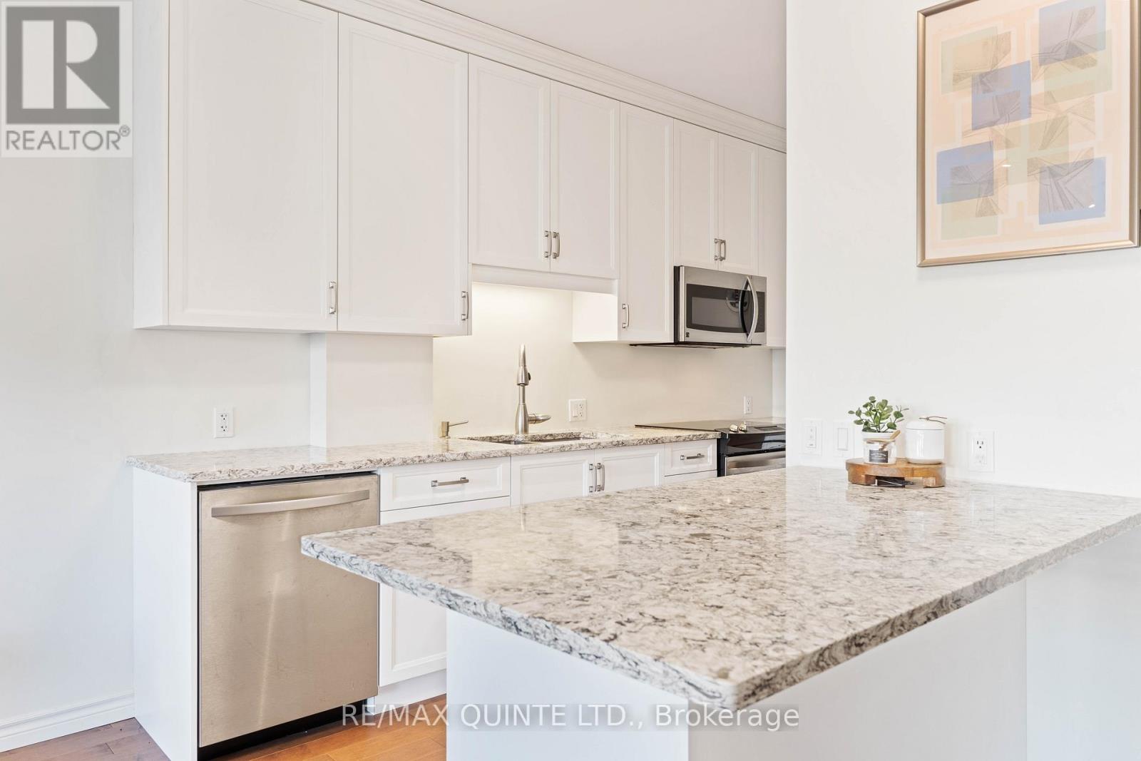 303 - 199 FRONT STREET - Photo 5 of 24, Belleville (Belleville Ward), Ontario