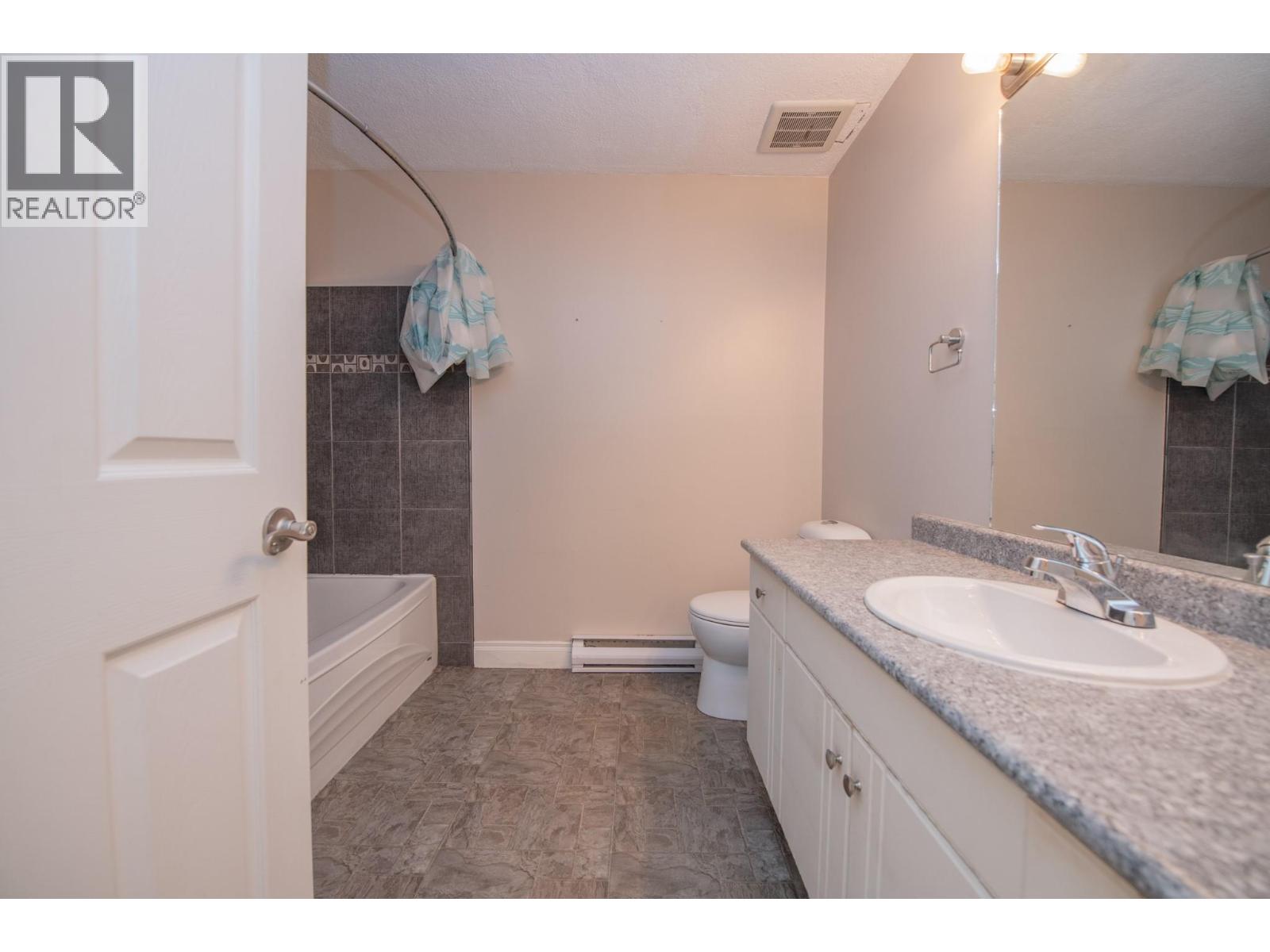 15 4800 Heritage Drive, Vernon