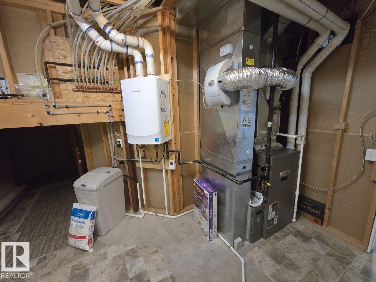 13904 162 AV NW, Edmonton