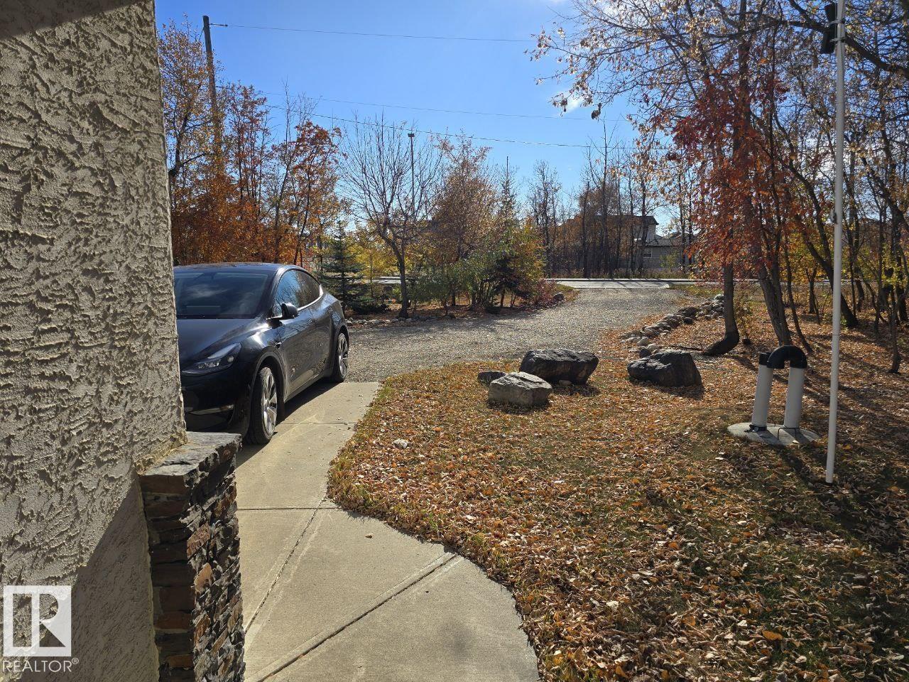 13904 162 AV NW, Edmonton