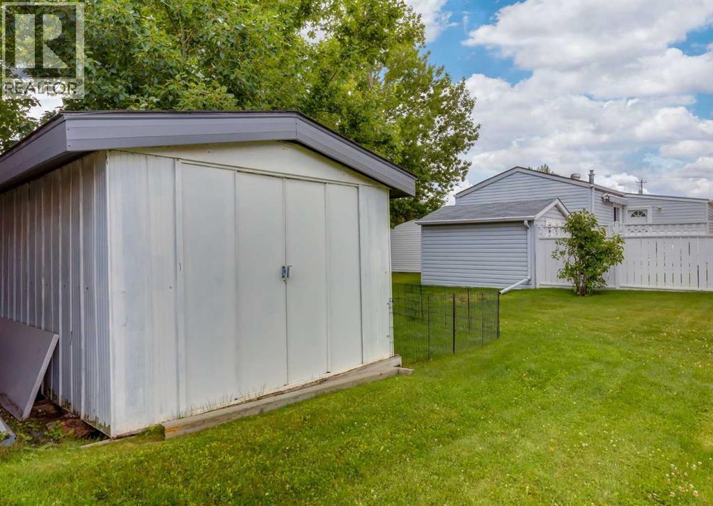Single Family House Mobile Home for Sale in   Arbour Lake Road NW Arbour Lake Calgary 