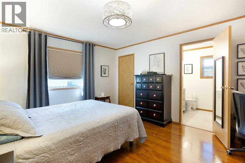 Single Family House Mobile Home for Sale in   Arbour Lake Road NW Arbour Lake Calgary 