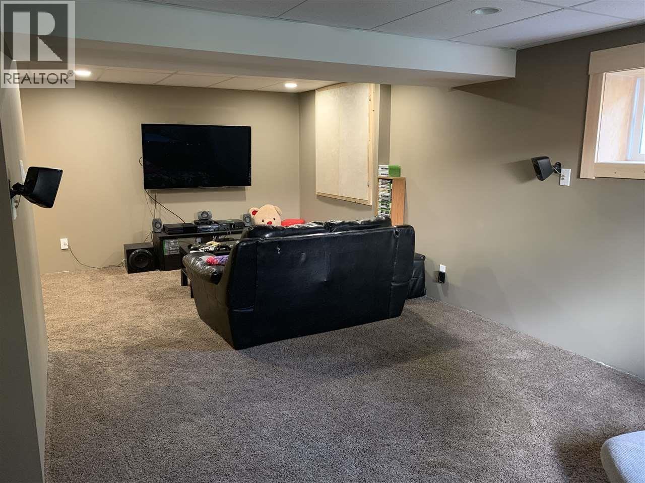 2630 CLARK Street, Terrace