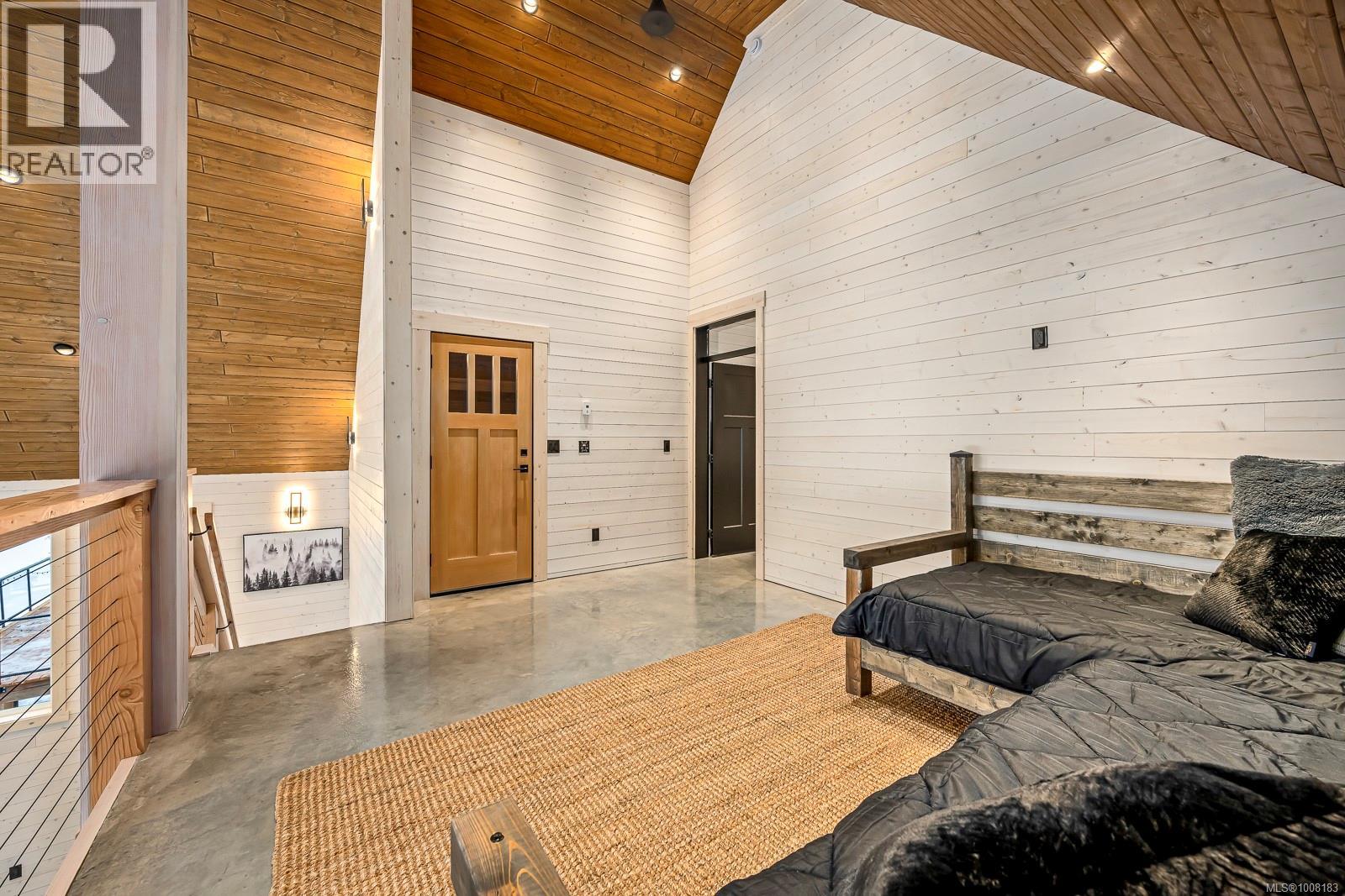 455 ARROWSMITH Ridge, Courtenay