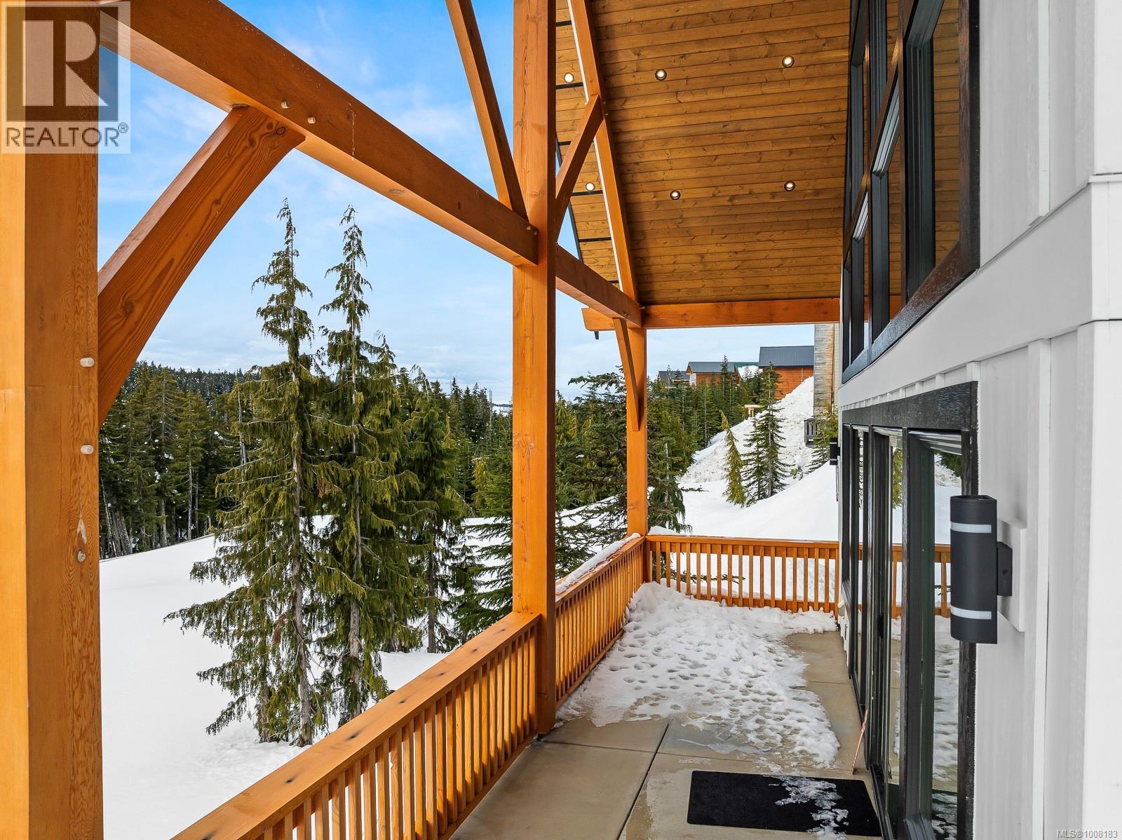 455 ARROWSMITH Ridge, Courtenay